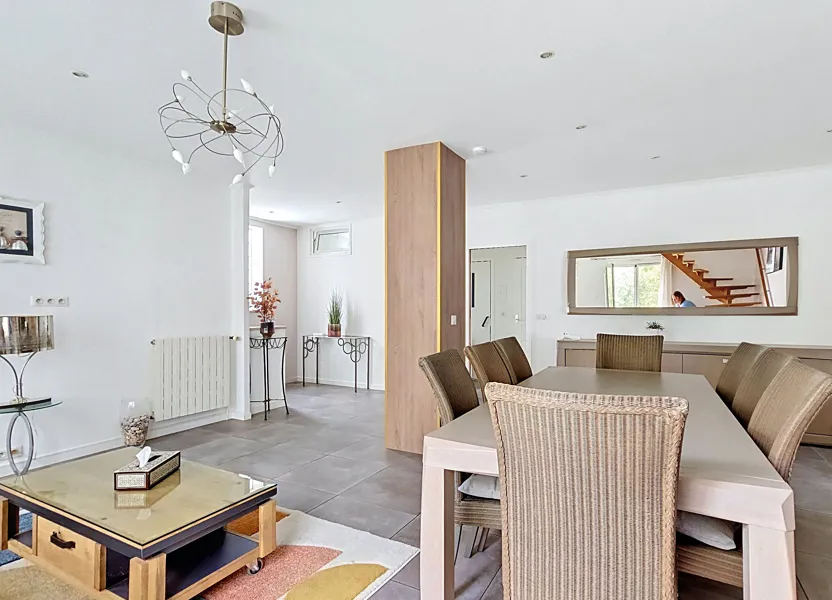 Flat Rue des Acquevilles in Suresnes