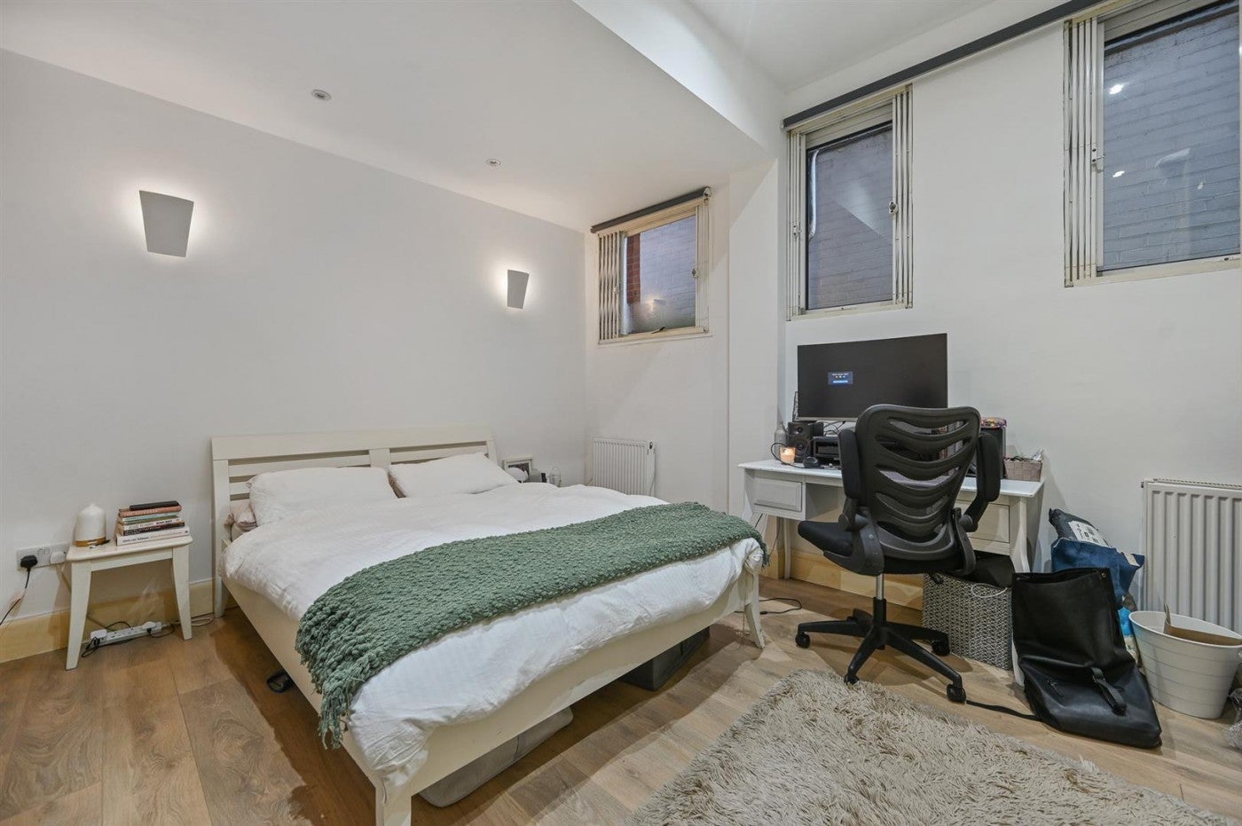 Flat Compayne Gardens in Greater London