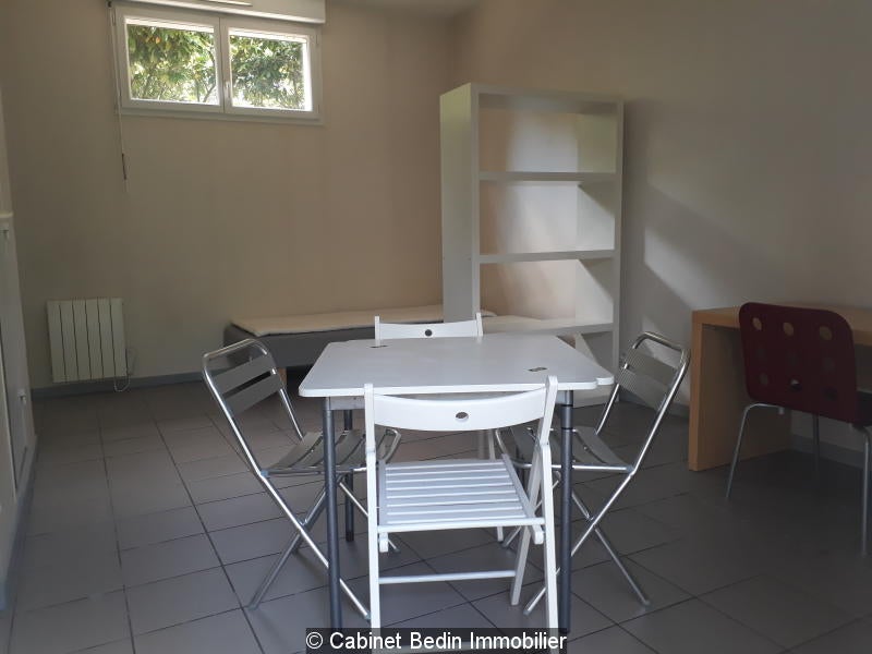 Flat Rue Edmond Grangeneuve in Pessac