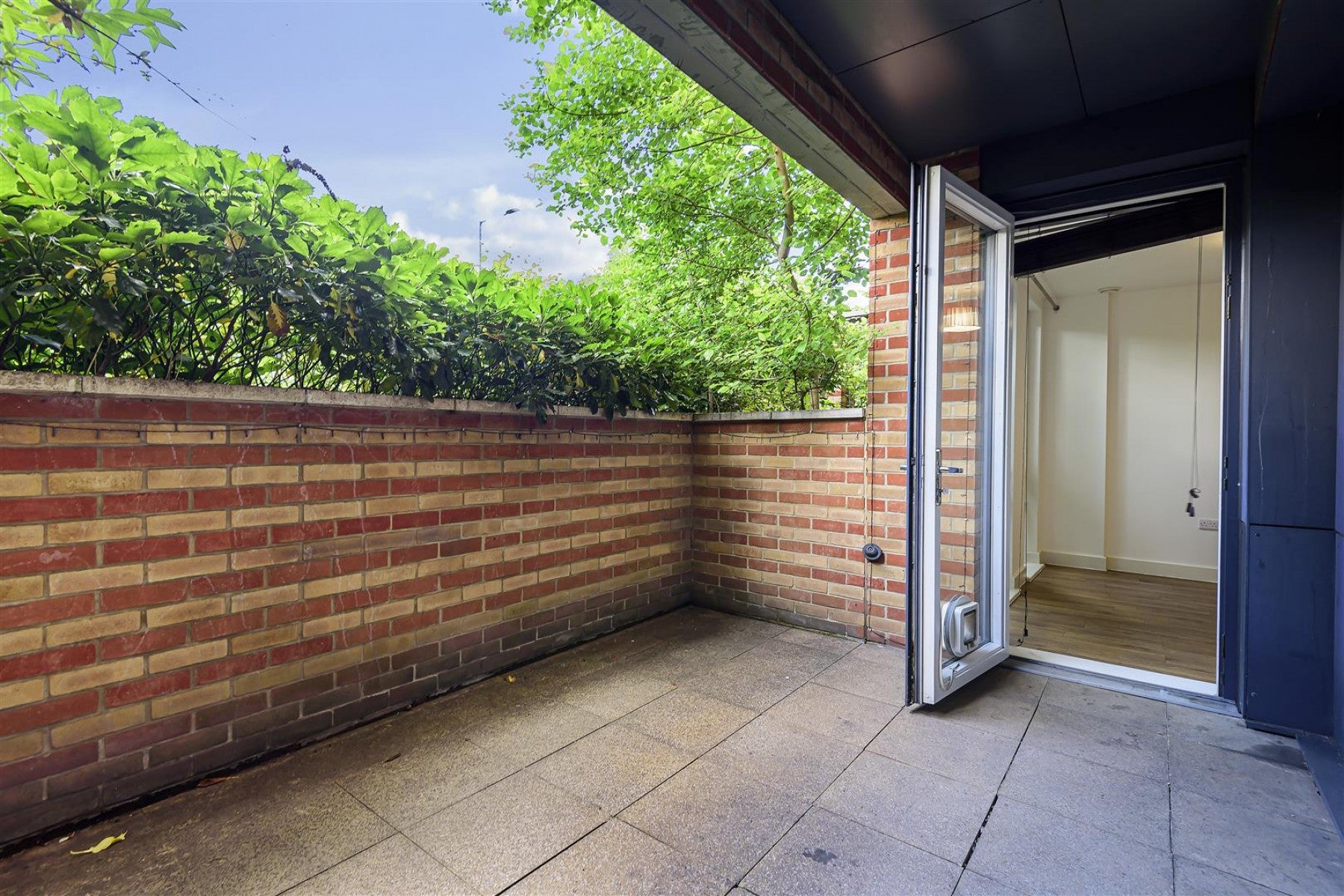 Flat Seven Sisters Road in Greater London