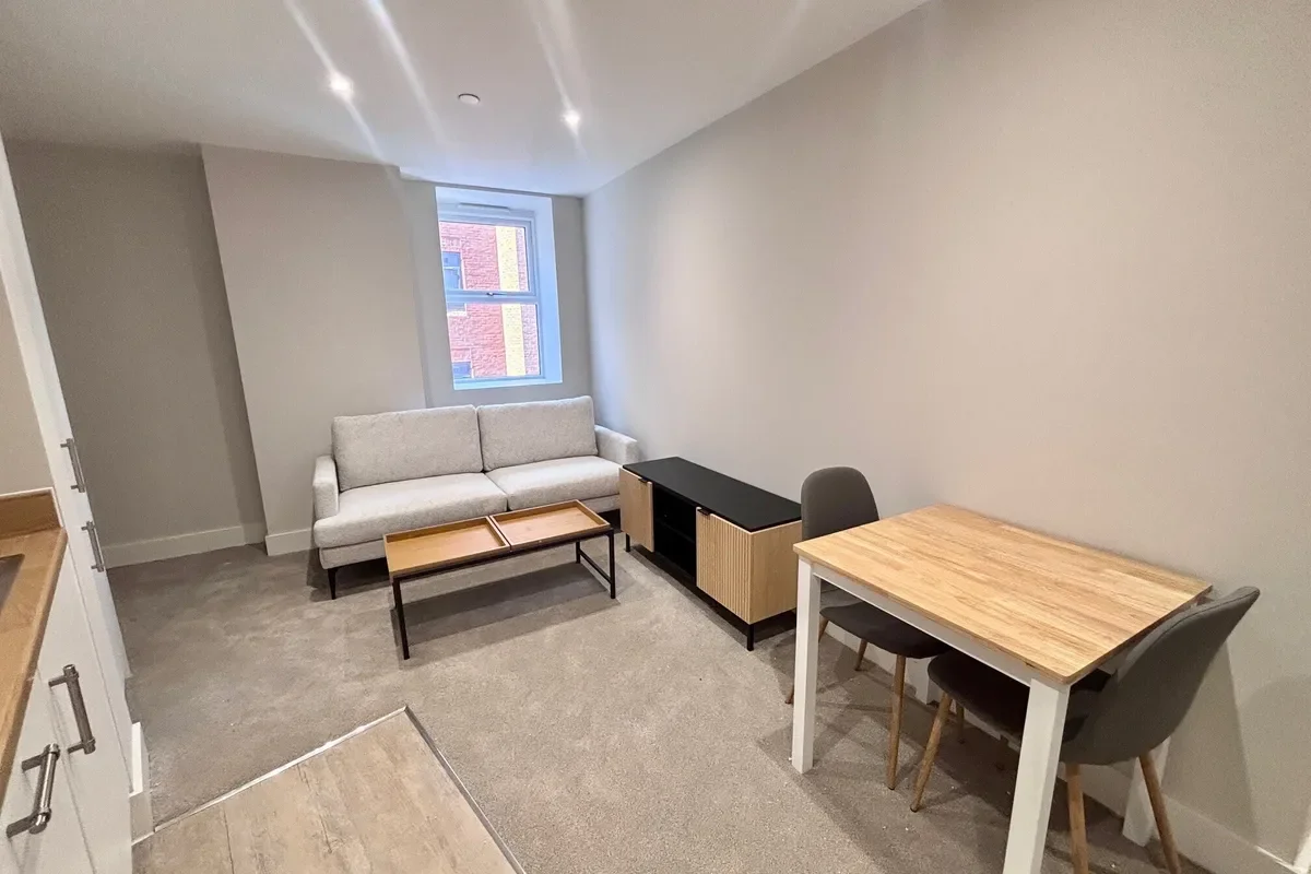 Flat Lowgate in Hull