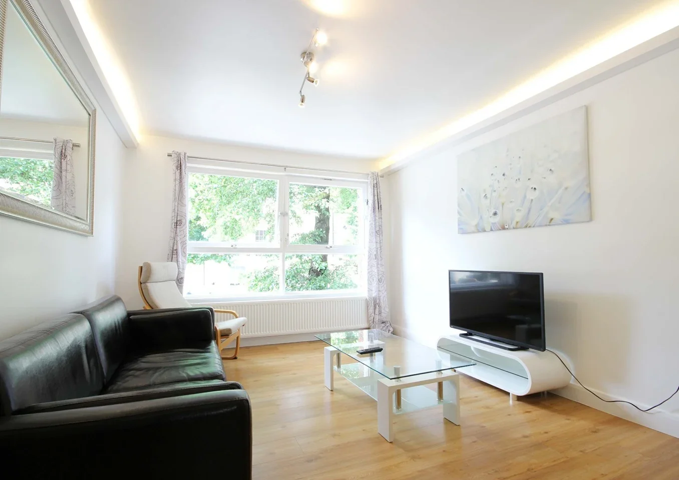Flat Cunningham Place in City of Westminster