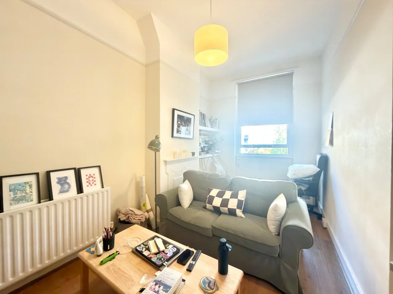 Flat Oakley Road in Greater London