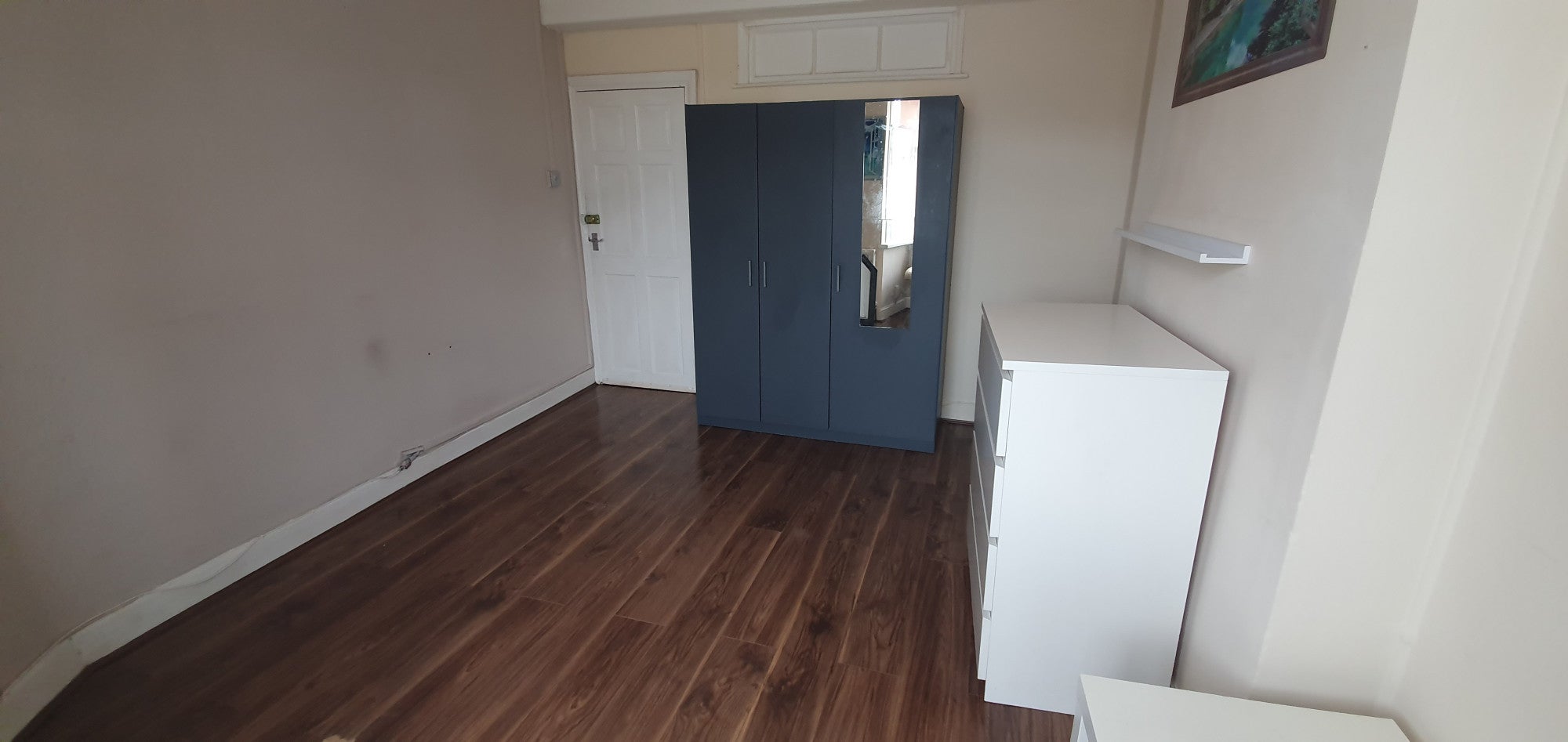 Flat Davington Road in Greater London