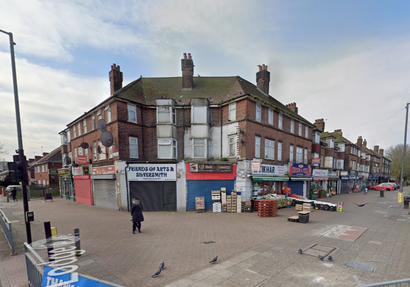 Flat Davington Road in Greater London