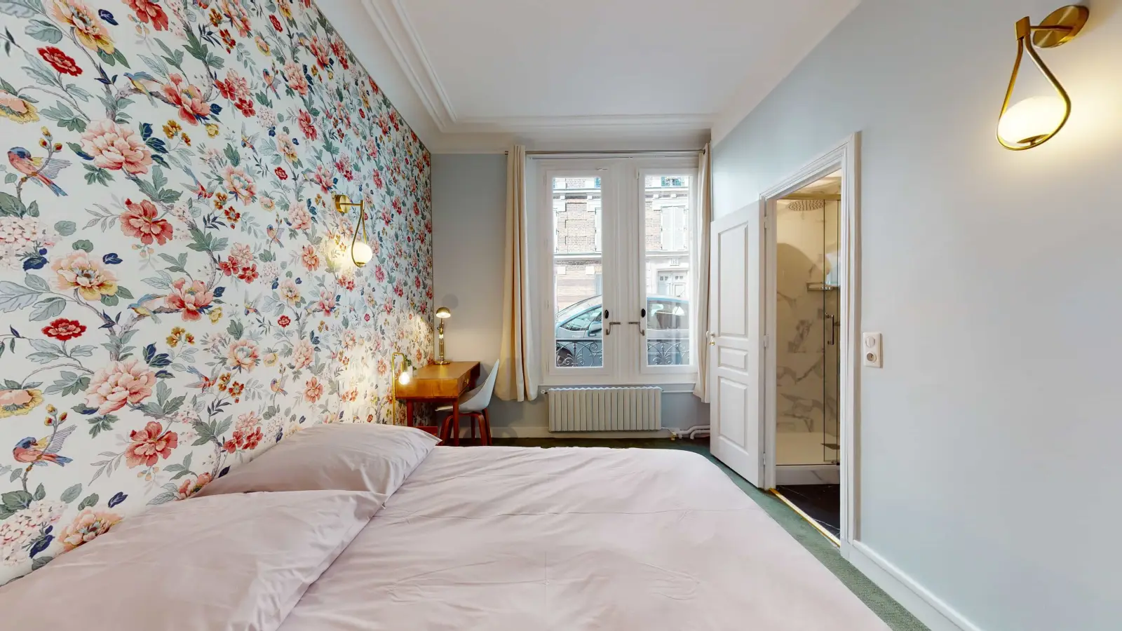 Flat Rue Bachelet in Paris