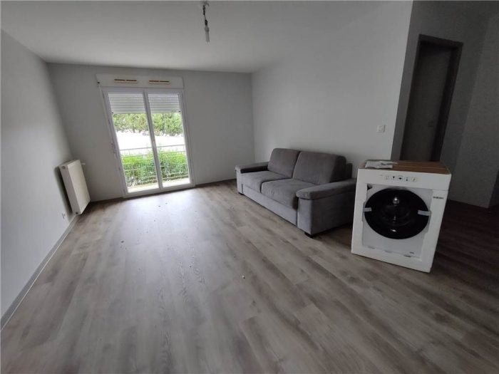 Flat Avenue Gérard Girault in Jaunay-Marigny