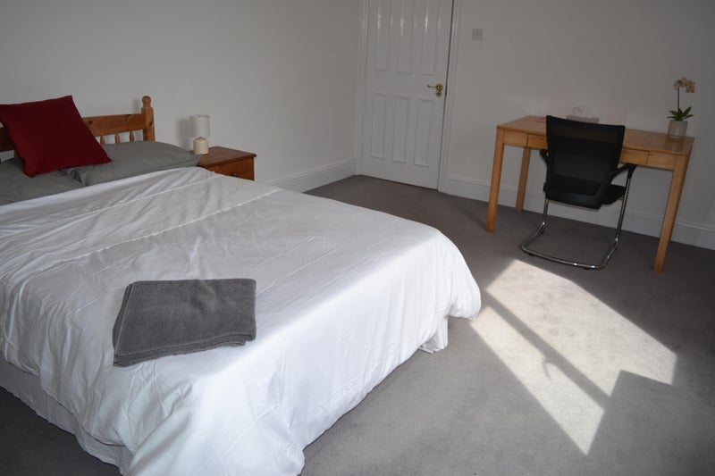 Room Linden Road in Bristol