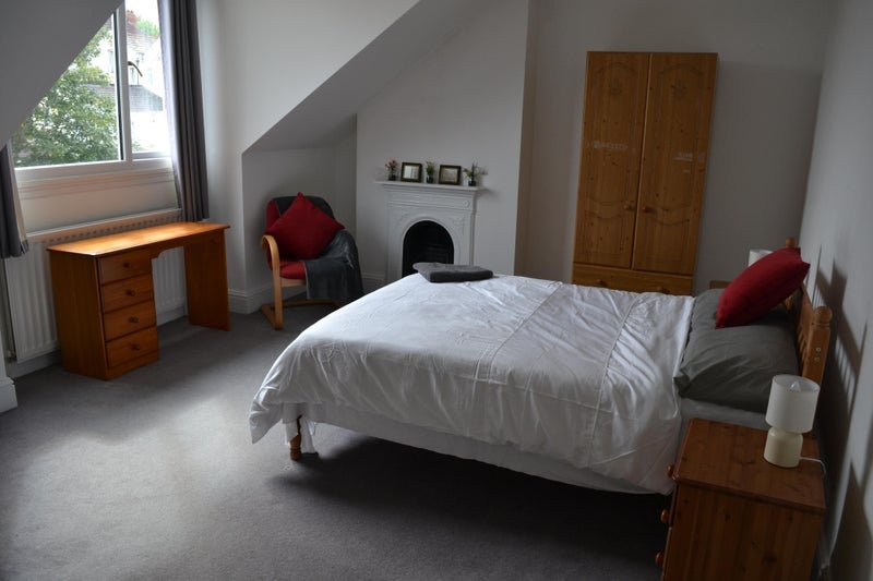 Room Linden Road in Bristol
