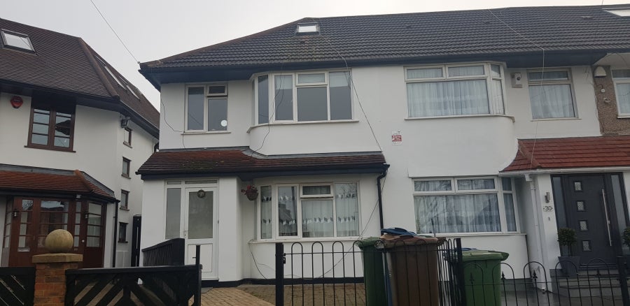 House Eastleigh Avenue in Greater London