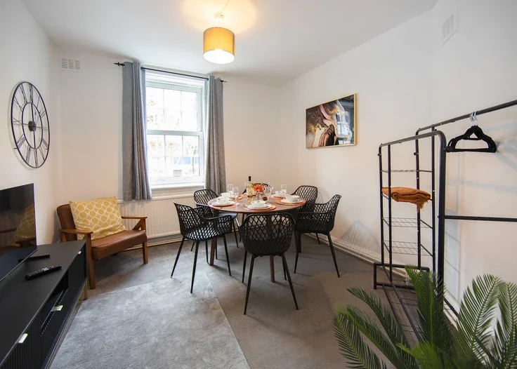 Flat Southam Street in Greater London
