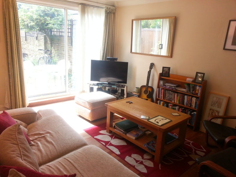 Room South Road in Greater London