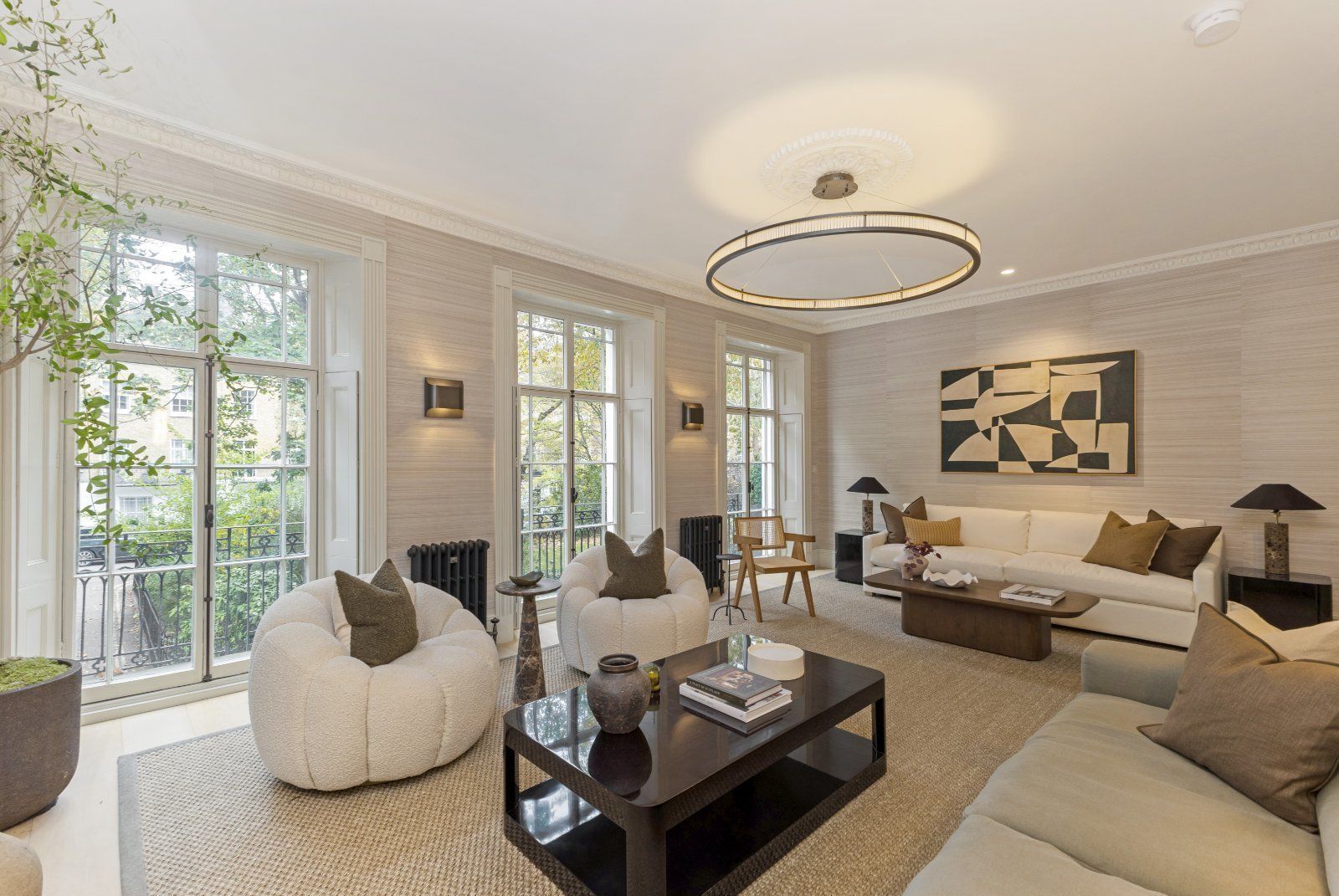 Flat Brompton Square in Greater London