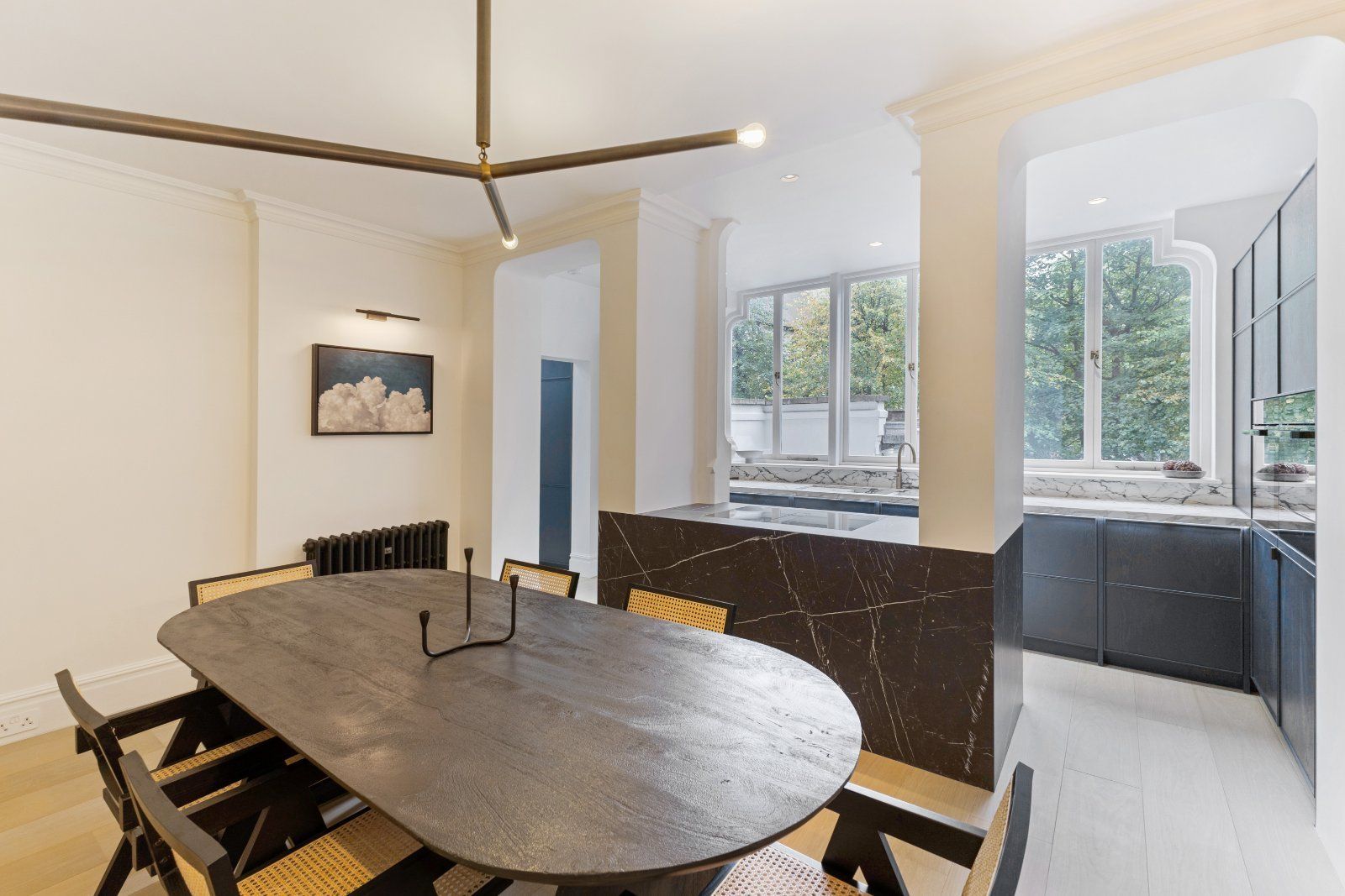 Flat Brompton Square in Greater London