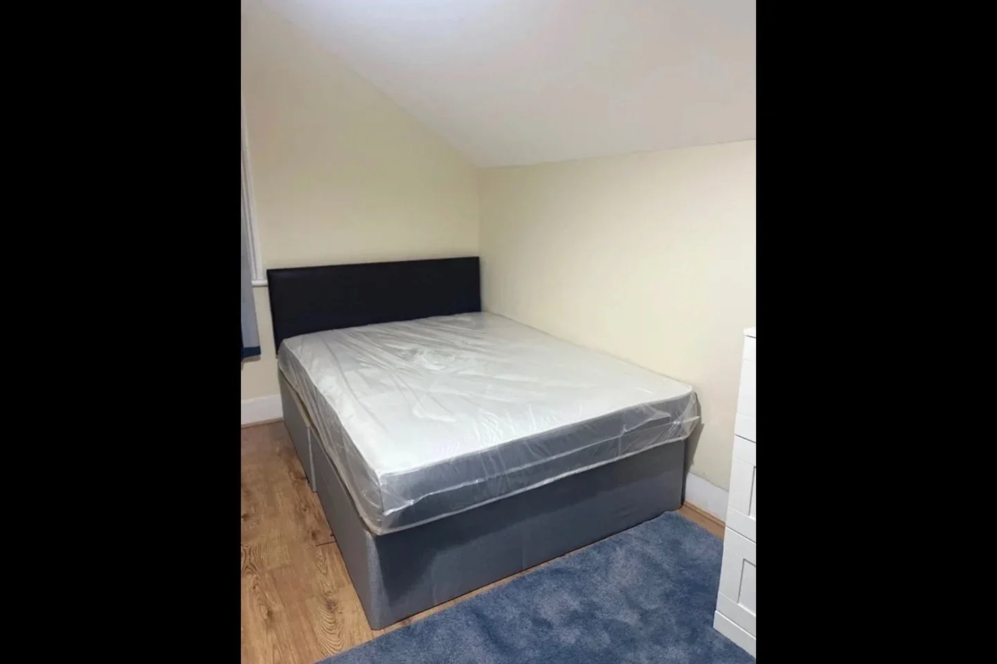 Room Earlham Grove in Greater London