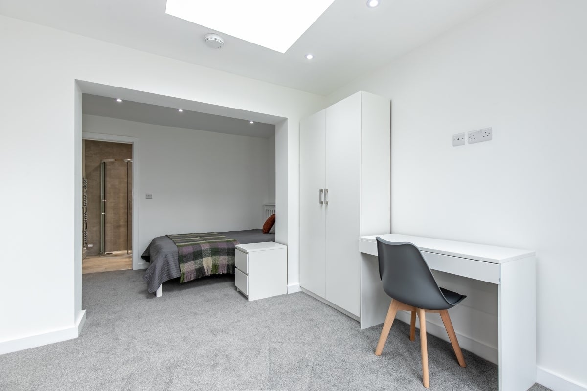 Room Laburnum Road in Vale of White Horse