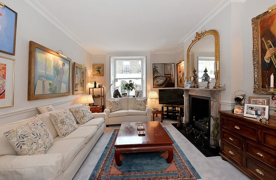 Flat Graham Terrace in City of Westminster