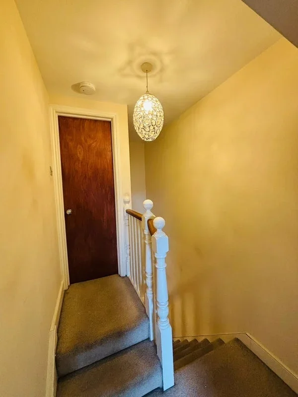 Room Aslett Street in Greater London