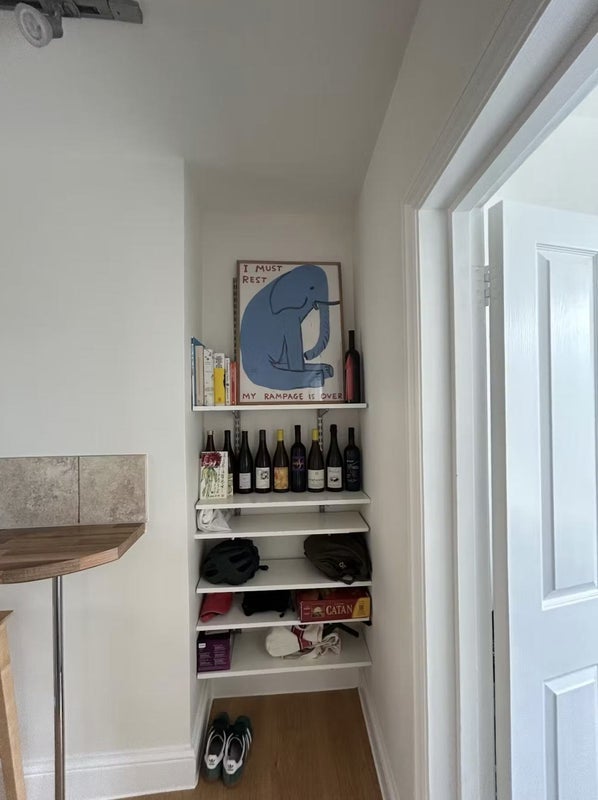 Flat Mountgrove Road in Greater London