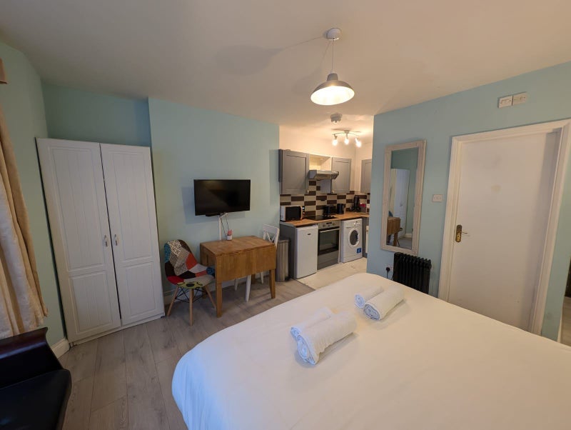 Flat Challoner Street in Greater London