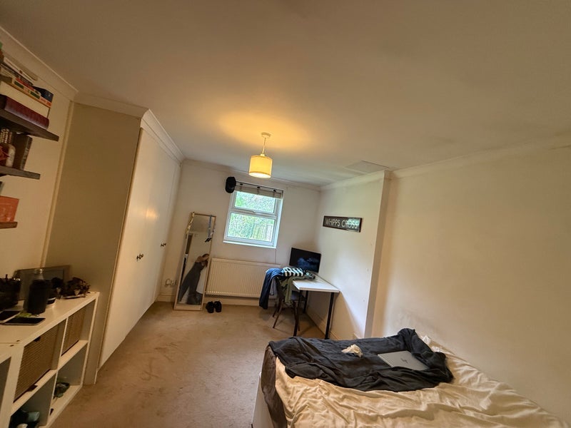 Room Cavendish Road in Greater London