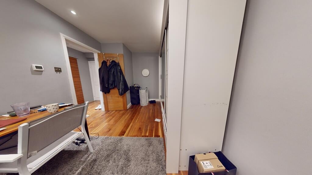 Flat Ovington Gardens in Greater London