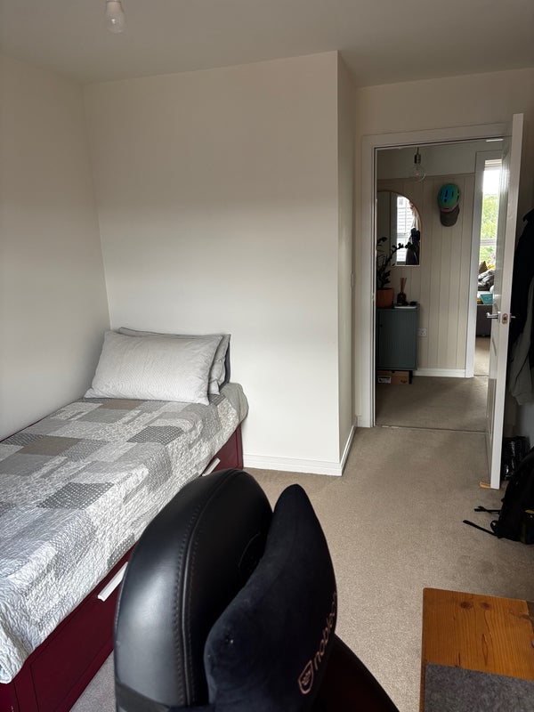 Room Roseberry Terrace in Glasgow