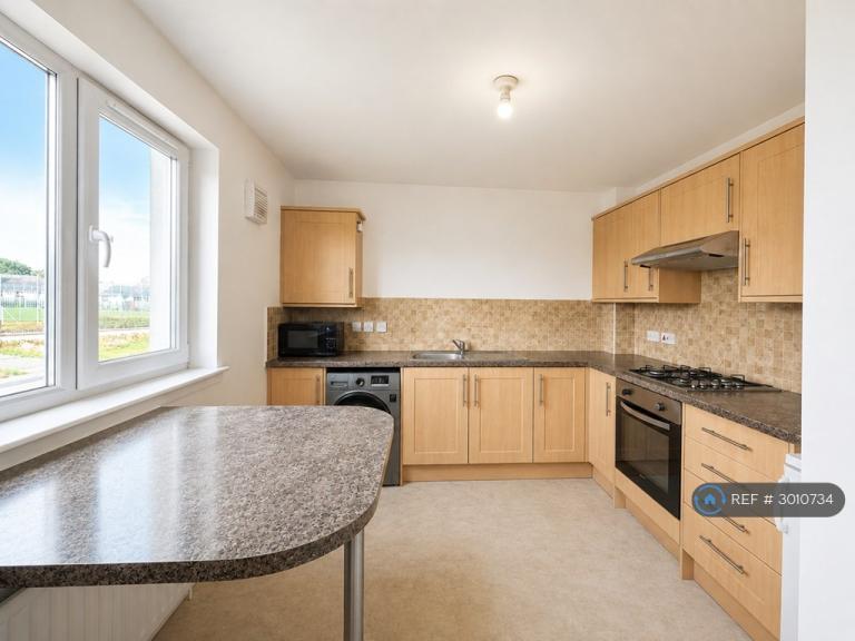 Flat Saughton Road in City of Edinburgh