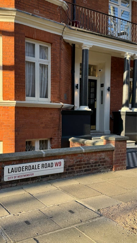 Flat Lauderdale Road in City of Westminster