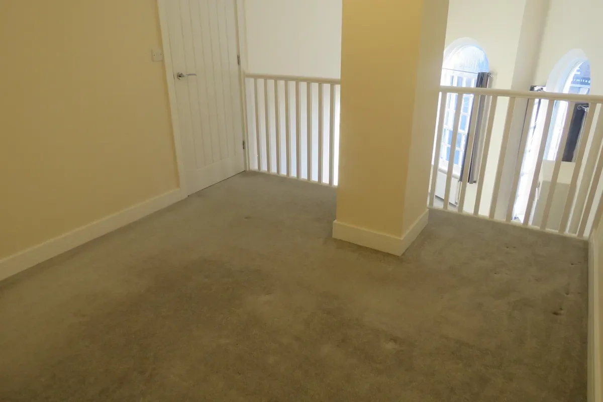 Flat Grosvenor Yard in West Suffolk