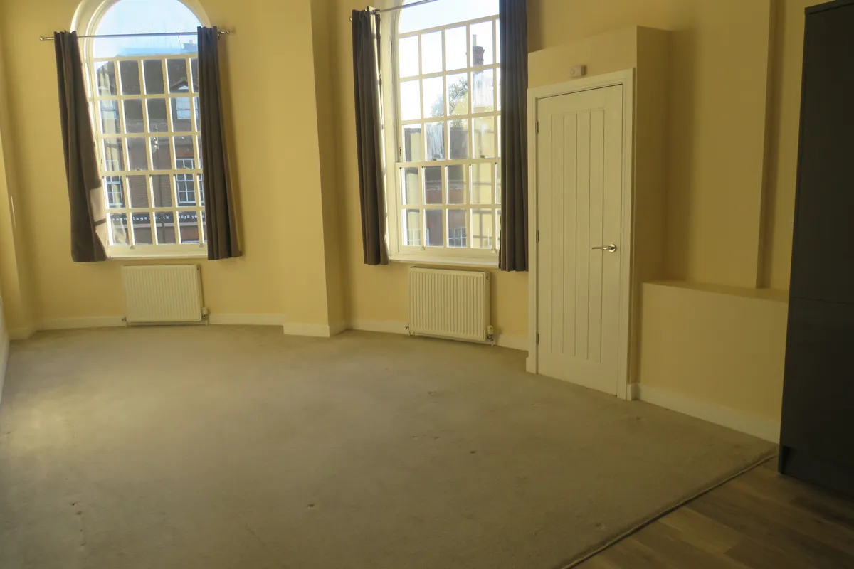 Flat Grosvenor Yard in West Suffolk