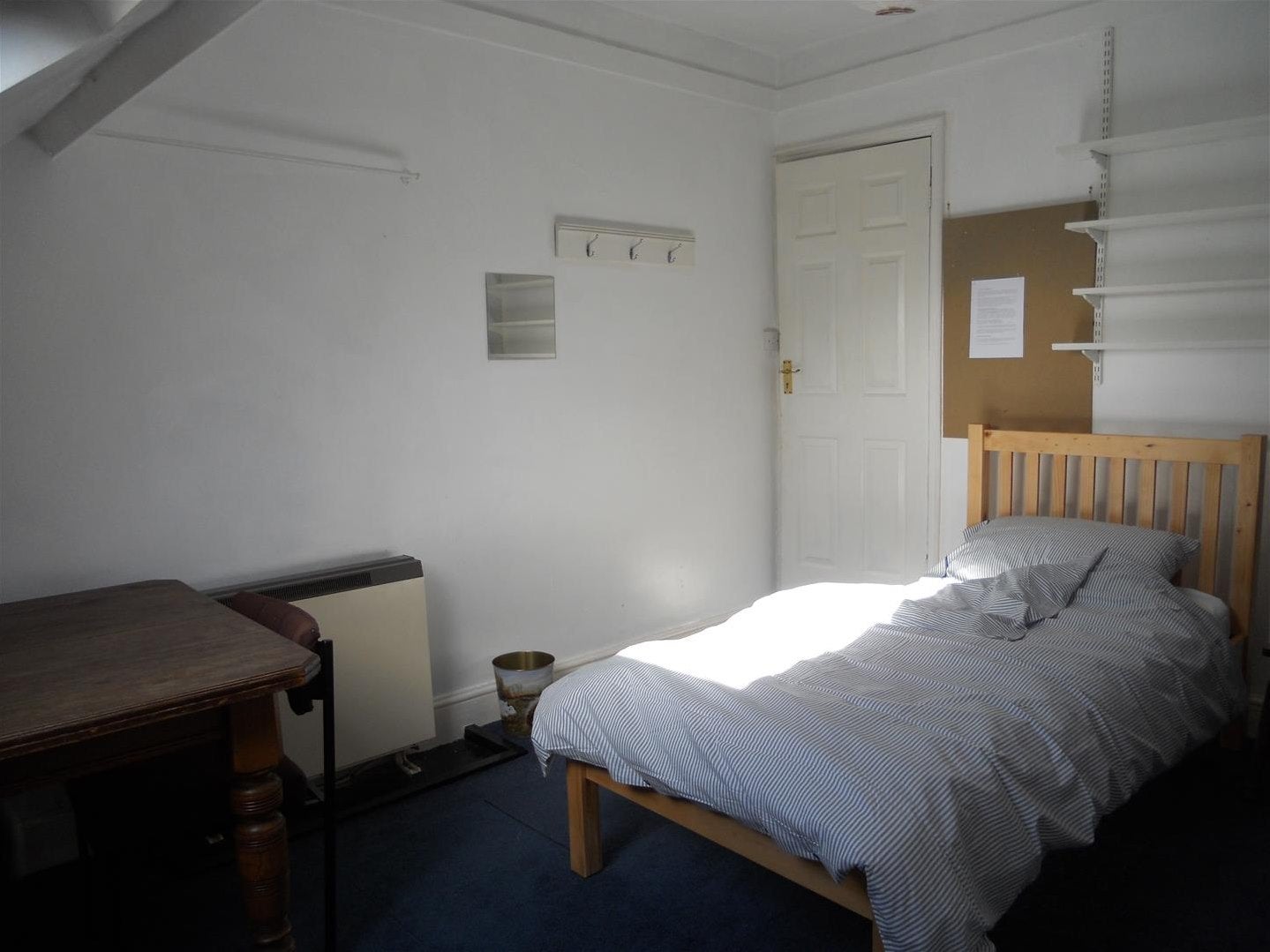 Room Westbury Road in Bristol