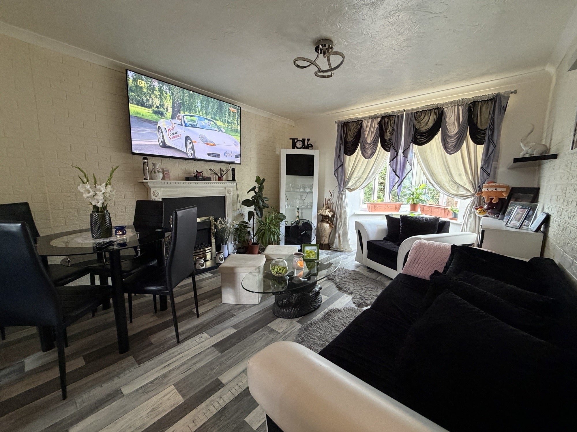 Flat Bignell Croft in Colchester