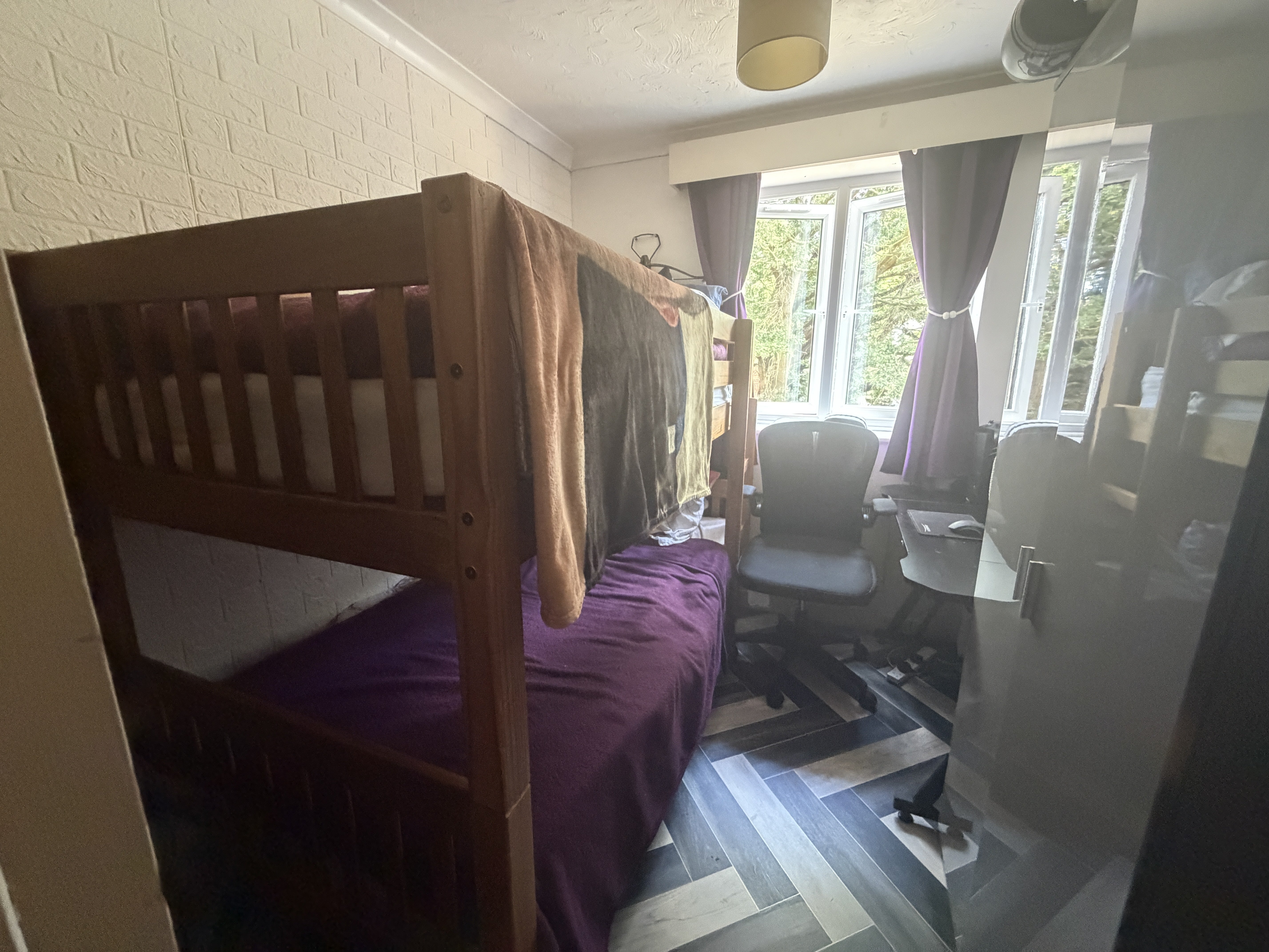 Flat Bignell Croft in Colchester