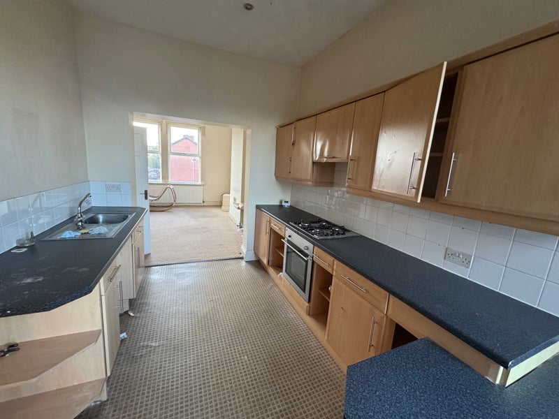 Room Eccles New Road in Salford