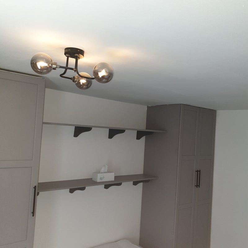 Flat Osborne Gardens in Greater London