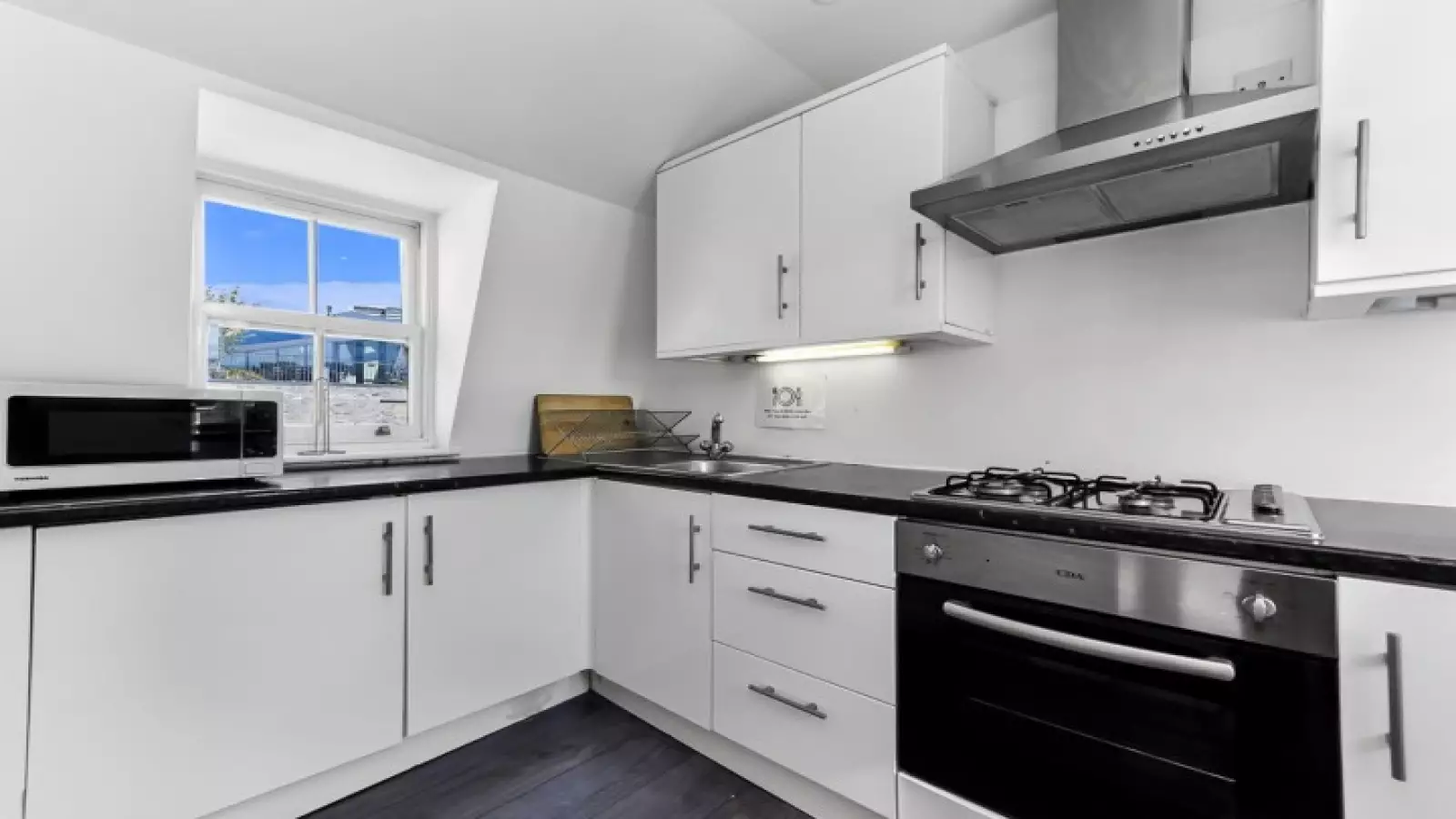Flat Goodge Place in Greater London