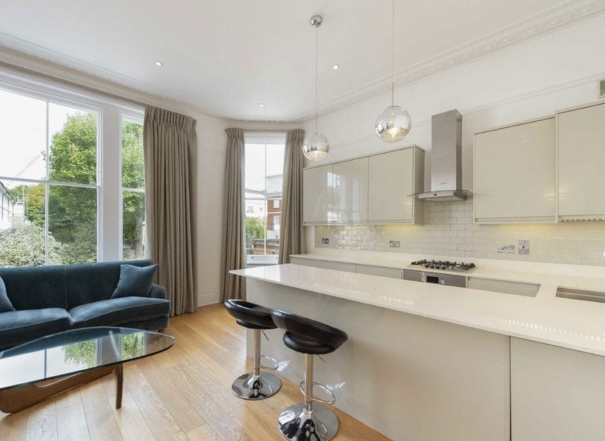 Flat Stratford Road in Greater London