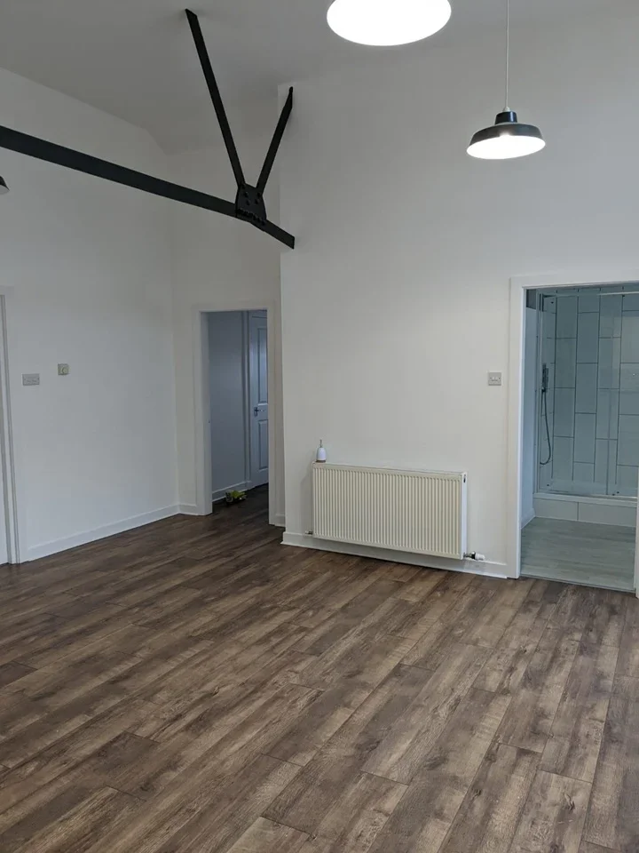 Flat Back Cheltenham Mount in Harrogate