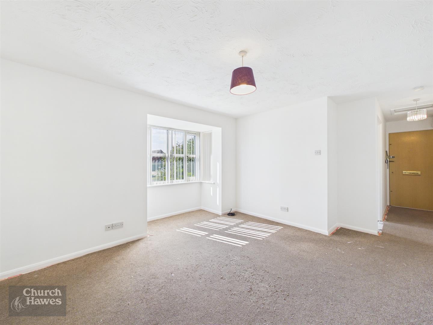 Flat Courtland Place in Maldon