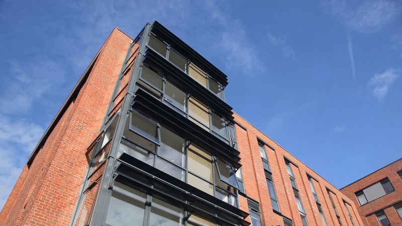 Flat Moorside Road in Winchester