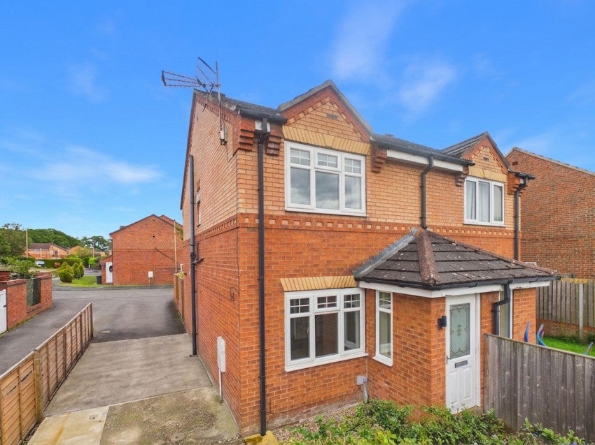 House Herongate in Pickering