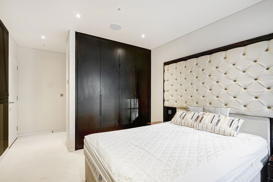 Flat Aldwych in City of Westminster