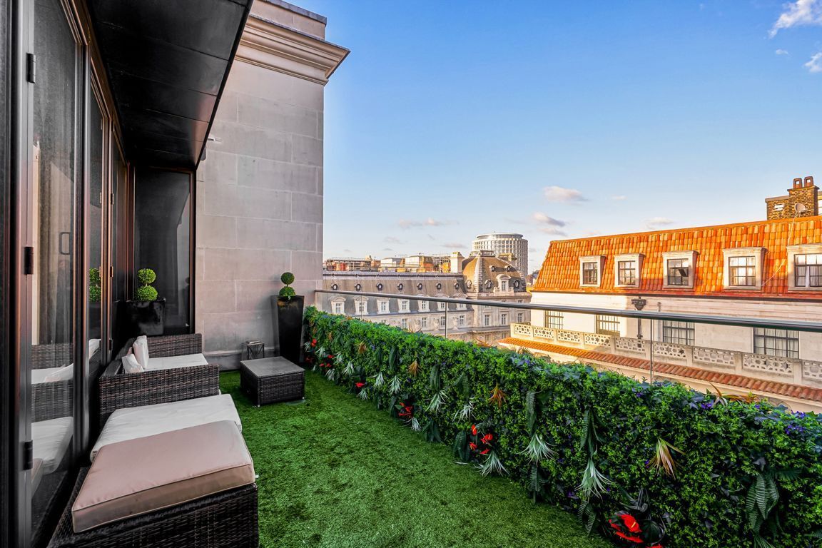 Flat Aldwych in City of Westminster