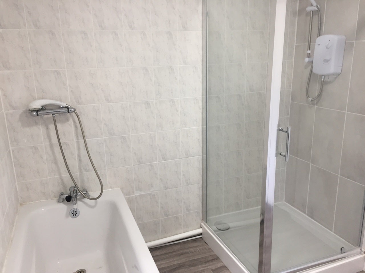 Room Summerfield Crescent in Birmingham