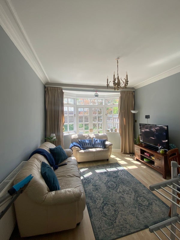 Room Wyatt Park Road in Greater London