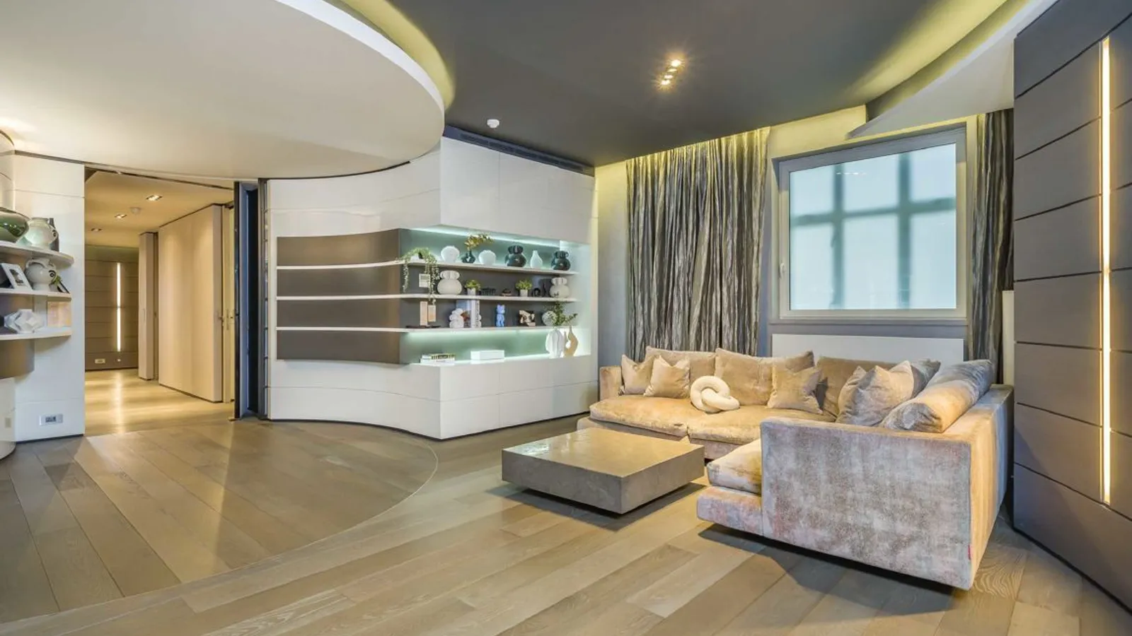 Flat North Row in City of Westminster