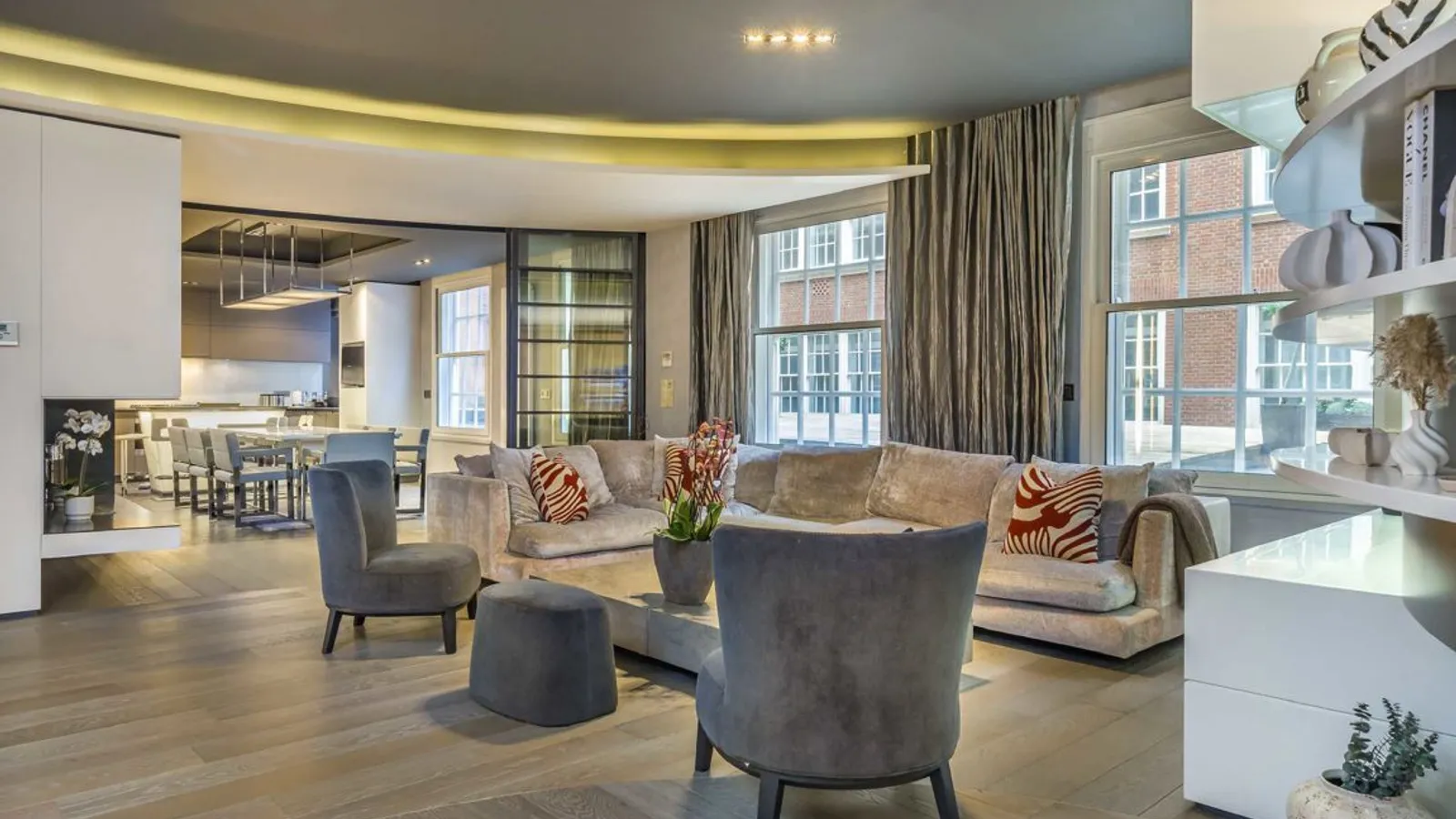 Flat North Row in City of Westminster