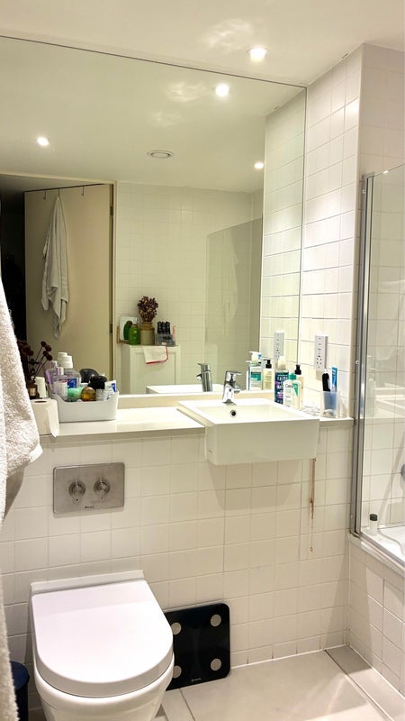 Room Victoria Road in Greater London