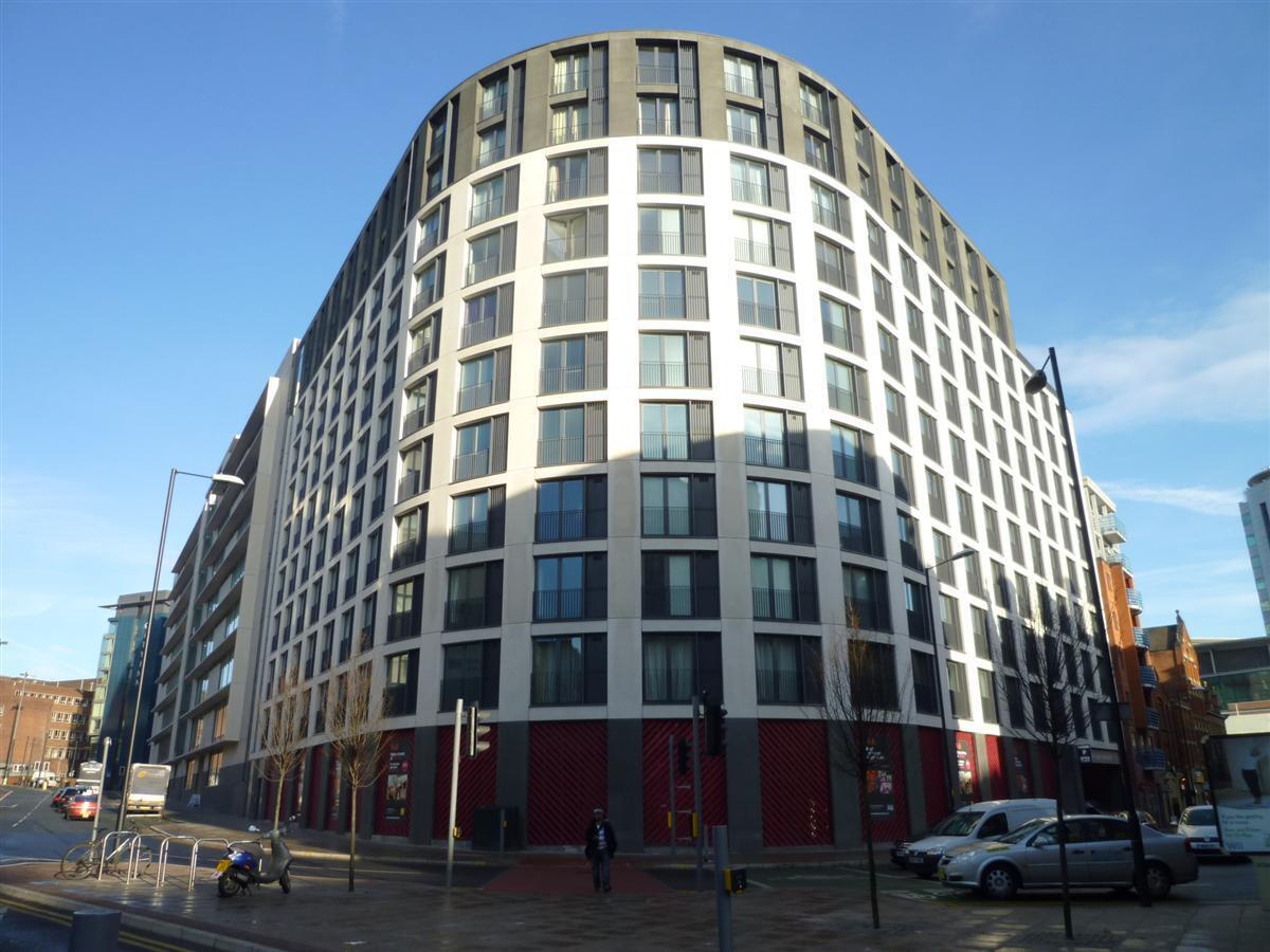 Flat Piccadilly Place in Manchester